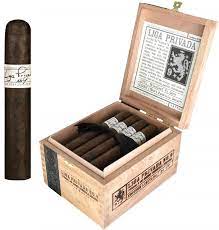 Liga Privada #9 Cigars - Short Panatela - 4.5 x 46 - Box of 24