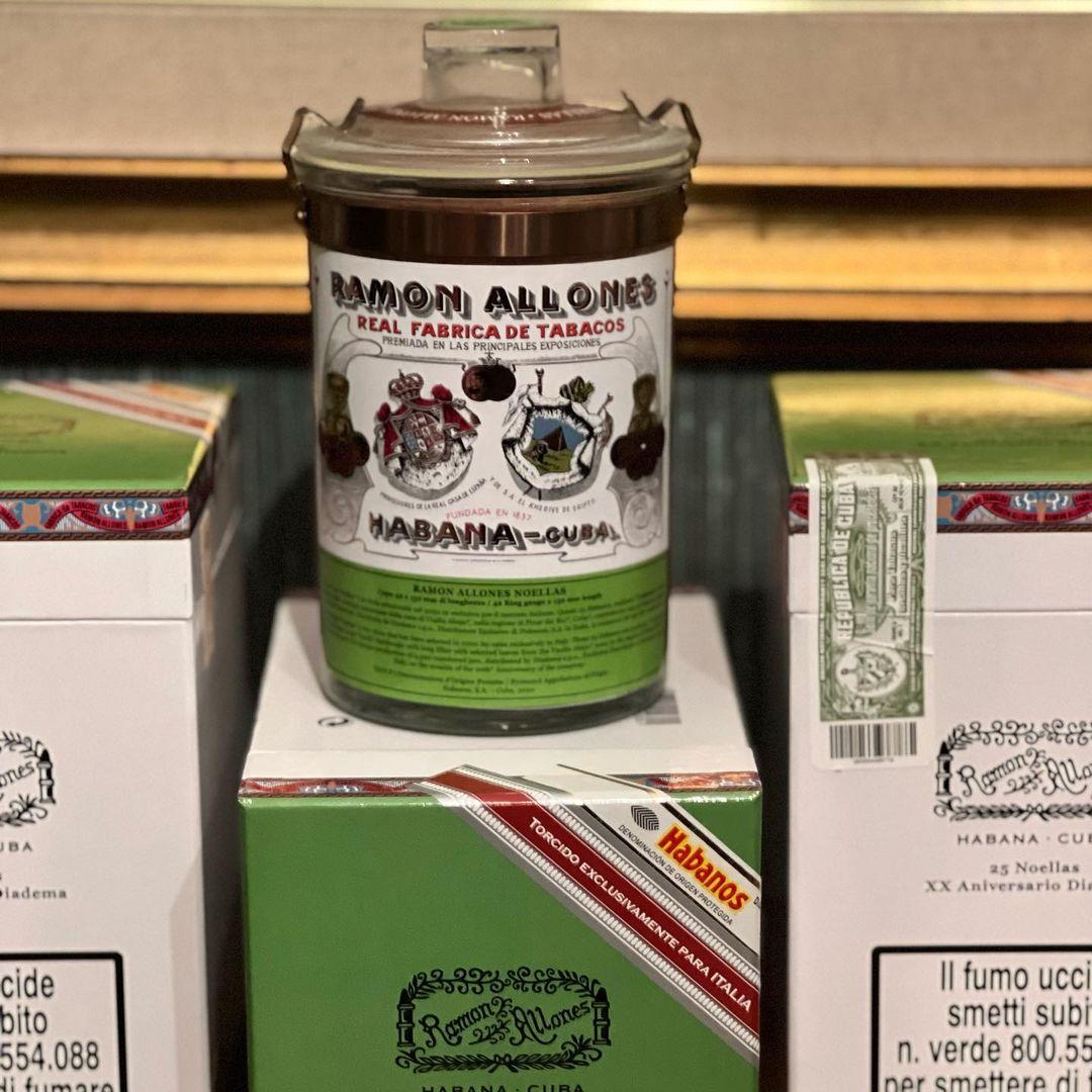 RAMON ALLONES NOELLAS JAR - REGIONAL EDITION ITALY (Jar of 25) - Image 4