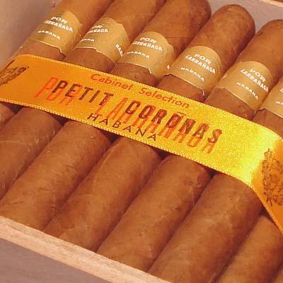 Por Larranaga Petit Coronas Cigar - Image 2